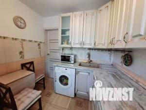 2-к квартира, вторичка, 43м2, 1/5 этаж