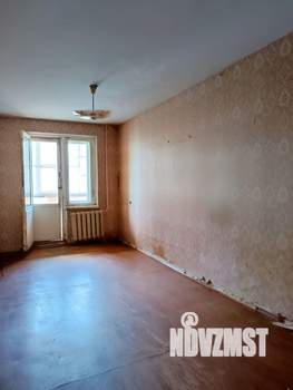 3-к квартира, вторичка, 60м2, 1/10 этаж