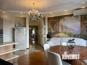 4-к квартира, вторичка, 104м2, 11/11 этаж