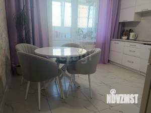 2-к квартира, вторичка, 62м2, 7/16 этаж