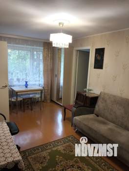 2-к квартира, вторичка, 45м2, 1/4 этаж