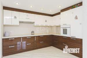 2-к квартира, вторичка, 65м2, 10/18 этаж