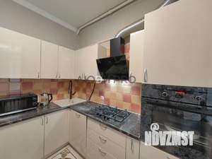 2-к квартира, вторичка, 61м2, 1/3 этаж