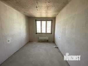 3-к квартира, вторичка, 42м2, 18/23 этаж