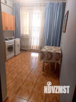 2-к квартира, вторичка, 60м2, 1/3 этаж