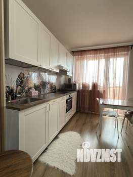 2-к квартира, вторичка, 57м2, 9/17 этаж