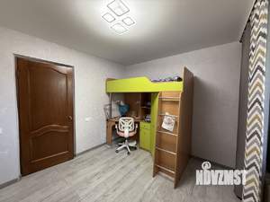 4-к квартира, вторичка, 65м2, 1/9 этаж