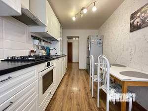 4-к квартира, вторичка, 100м2, 3/13 этаж