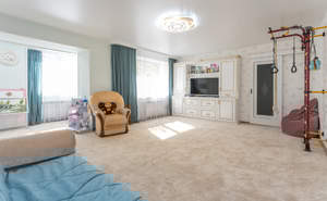 3-к квартира, вторичка, 102м2, 1/9 этаж