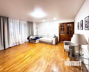 4-к квартира, вторичка, 113м2, 8/10 этаж