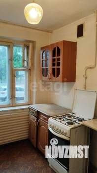 3-к квартира, вторичка, 60м2, 1/9 этаж