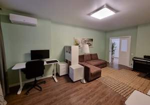 4-к квартира, вторичка, 130м2, 2/18 этаж