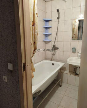 3-к квартира, вторичка, 82м2, 8/17 этаж