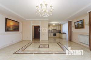 3-к квартира, вторичка, 136м2, 10/18 этаж