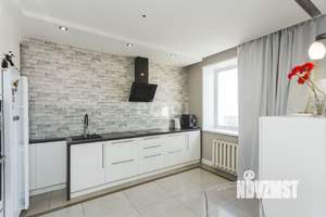 3-к квартира, вторичка, 103м2, 14/18 этаж